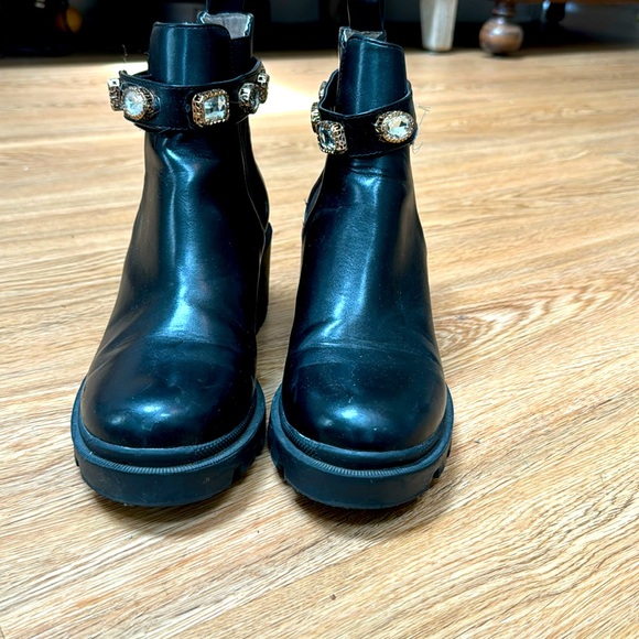 Steve Madden Shoes - Steve Madden Amulet Boot